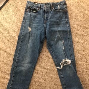 Super cute Levi’s jeans in really good conditions